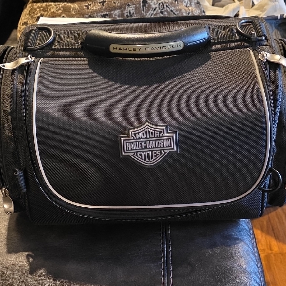 Harley-Davidson Black Luggage Bag